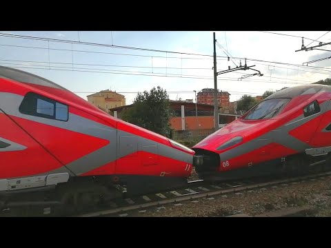 Frecciarossa 8867 Roma Termini, Reggio di Calabria Centrale. Sapri 07-04-2023. Doppia composizione.