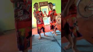 Download lagu Kembar ganteng ( DIKA - DIKI ) mp3