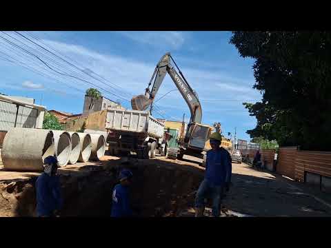 Andamento da obra da galeria das águas fluviais do cais de Uruçuí-Piauí.