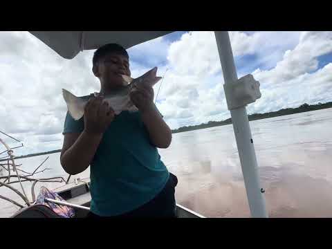 Pescando no Rio Araguaia em Aruanã 