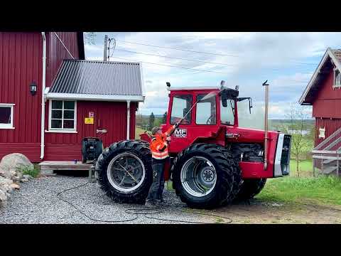Cleaning the Massey Ferguson 1200