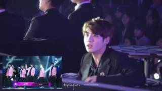 Jungkook's reaction to ASTRO @ SBS Gayo Daejun 2016