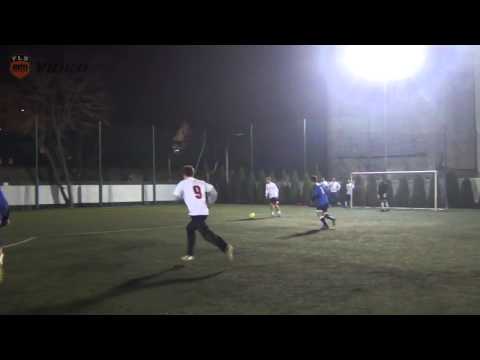 14. tydzień: 4Move Piomet - CA Sharks (FLS Jesień 2013)