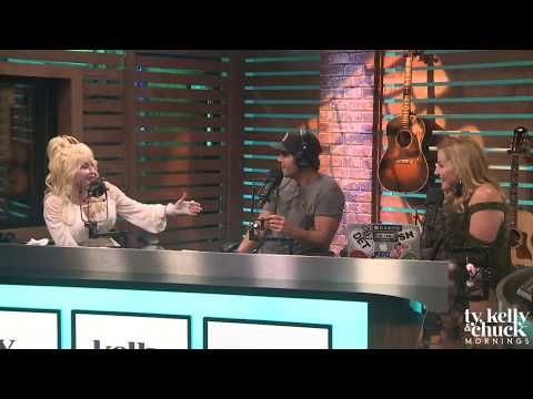 Dolly Parton Has Never Seen Sia's Face, Even After Working with Her - Ty, Kelly & Chuck