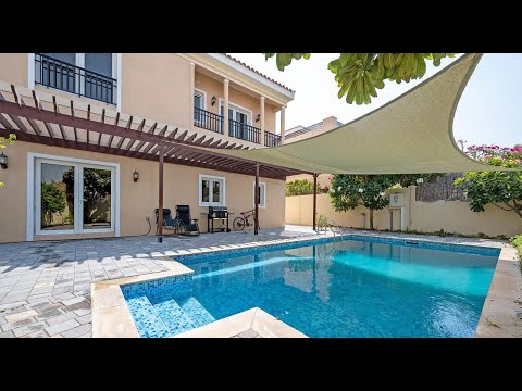 Mazaya A2 in Centro with Pool and Garden | The Villa