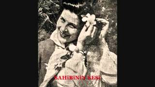 Perihan Altındağ Sözeri - ÖYLE HAZİN DURMA KIZ