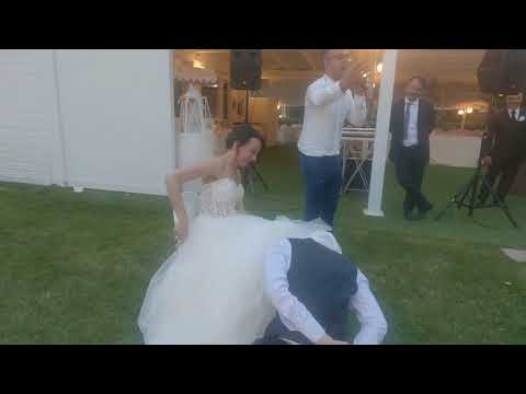 Lo Sposo toglie la Giarrettiera - Animazione Divertente Matrimonio - Francesco Barattucci Showman