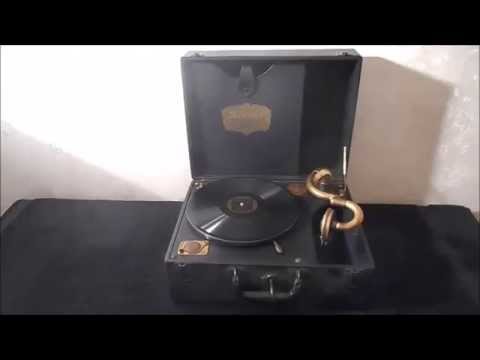 Victor Young And His Orchestra - I've Got To Pass Your House To Get To My House Brunswick 1933