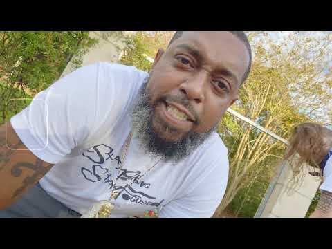 Jon E Hansum-Play Around