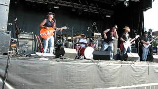 Switchgear - Oh What A Feeling (Live - Lift Off)