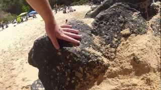 preview picture of video 'Journey to the Waimea Rock - GoPro Hero2 Surf Edition'
