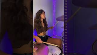 Download lagu BRING ME TO LIFE - Evanescence Drum cover #femaledrummer #girldrummer #girldrummer mp3