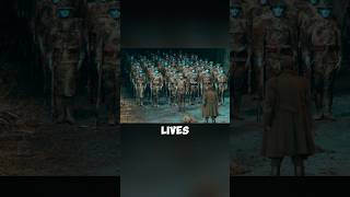 Download lagu Sang komandan menyaksikan prajuritnya yang gugur kembali kepadanya, dan menangis dengan penyesalan. mp3 Download lagu Sang komandan menyaksikan prajuritnya yang gugur kembali kepadanya, dan menangis dengan penyesalan. mp3