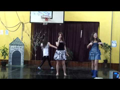 Djeca pjevaju hitove-Sara i Tijana(Adele-Rolling in the deep)