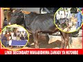 MSTAHIKI MEYA WA MANISPAA YA LINDI AKABIDHI ZAWADI YA NG OMBE WAWILI KATIKA SHULE YA SEKONDARI YA LI