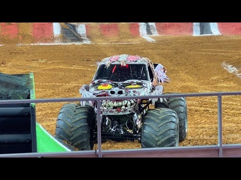 Monster Jam Arlington 2020 Zombie (Bari Musawwir) Freestyle 10/24/20