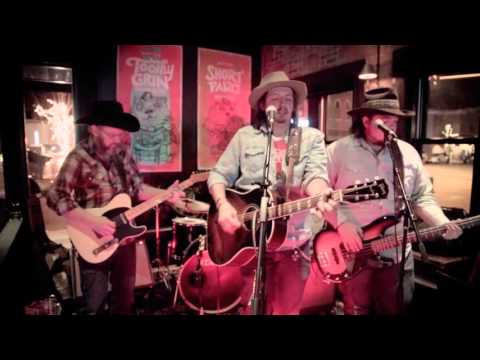 Bettin Man - Tylor & The Train Robbers
