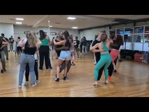 SBK92 Cours Bachata 2022 niveau intermédiaire Suresnes avec HENRIQUE & ELODIE