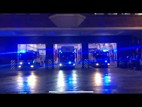 *FULLHOUSE!!* London Fire Brigade A241 A242 A243 Turnout from Soho Fire Station