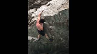 Video thumbnail: Nuage noir, 7a+. Ailefroide