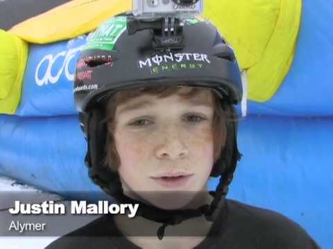 Acrobag for trick skiers