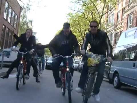 Dicke Hose - Bumrush Your Local Kino