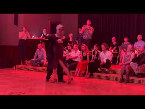 Sacachispas - Julio De Caro milonga, Silvio La Via & Ina Eriksen Oslo Tango s Gallamilonga 29.10.22