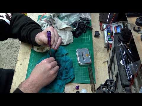 HPI Savage 25 Sat For 15 Years I Rebuild The Shocks and Give It New Radio Gear!