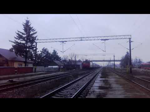 Tenul IR 1765 în gara Dolhasca