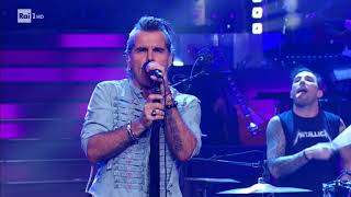 Piero Pelù canta "Pugni chiusi" - Celebration 21/10/2017