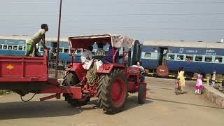 preview picture of video 'Howrah Tatanagar ispat Express 100km/h'