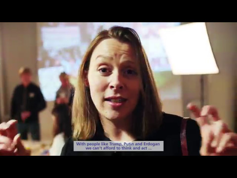 Pulse of Europe Düsseldorf - Halte Dein Schild hoch für Europa!