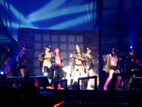 Lee Hyori: 1st Concert - Depth [FANCAM] HQ