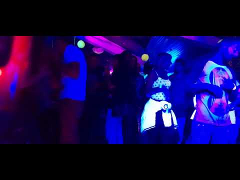 GUAPA LEE VS CYRAX " WILD PARADISE 2 ( MOTTE BDAY PARTY) Front Line vídeo 😁