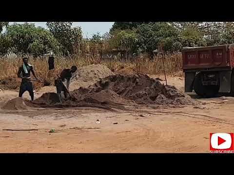 Exploring The Rogbangba Community At Hastings, In Sierra Leone!