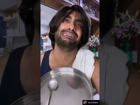 Siblings When You’re Cooking 🧑🏻🍳😂 #siblings #cooking #ytshorts #sarorahere