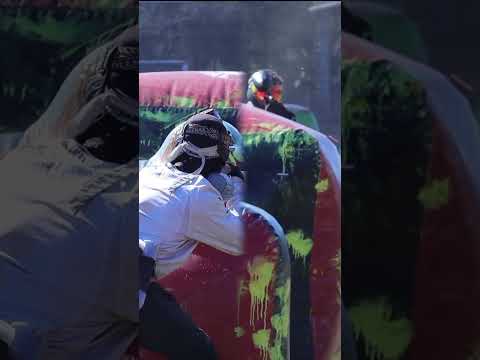 Split Screen Gunfights! Pro Paintball