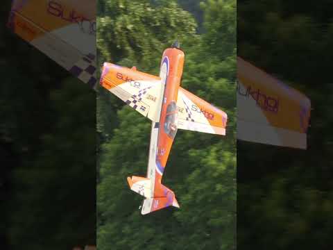 Martin Pickering playing with Sukhoi SU-26 | Nexus Models #radiocontrol #westonpark #pickeringrc