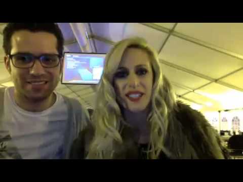 Suzy (Portugal) joins the escXtra live stream