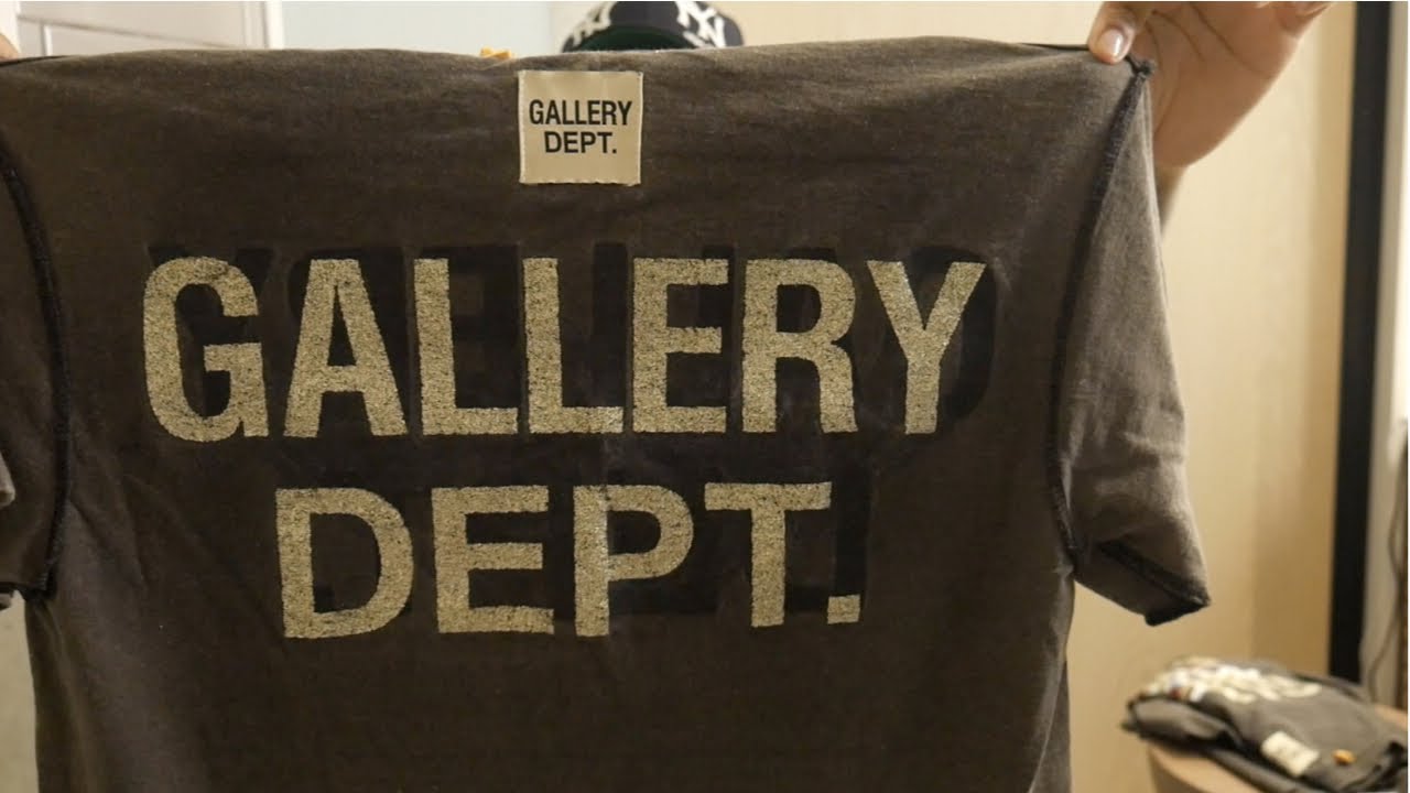 Watch video Gallery Department T shirt Gallery Dept Shorts, hoodie try on sizing. Now Gallery Department T shirt Gallery Dept Shorts, hoodie try on sizing.