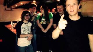 Quantas Never Crashes - Go Back