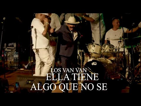 Ella Tiene Algo Que No Se (En ViVo) - Los Van Van Ft. Pedrito Calvo | Lima Perú 2025