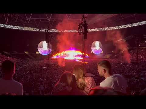 COLDPLAY AT WEMBLEY (13/08/22)- THE SCIENTIST