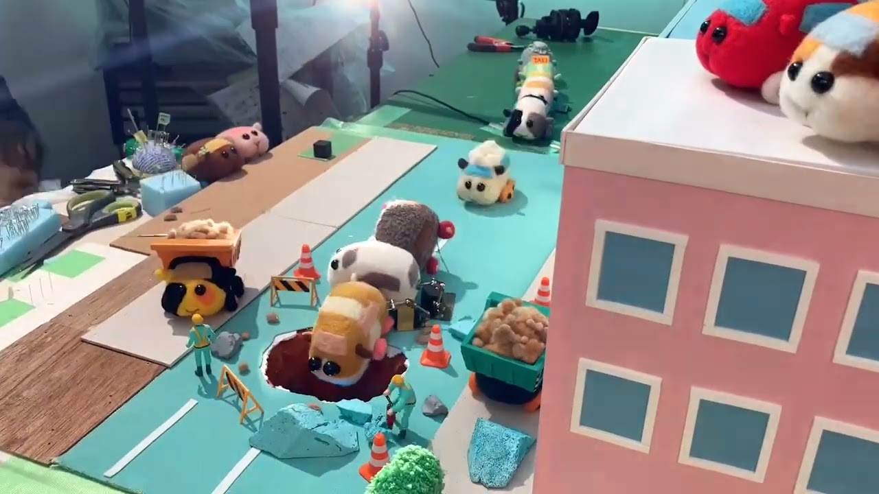 『PUI PUI モルカー』"祝５周年"を記念して 見里朝希監督 始動中！