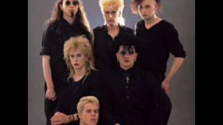 virgin prunes - love is danger live.wmv