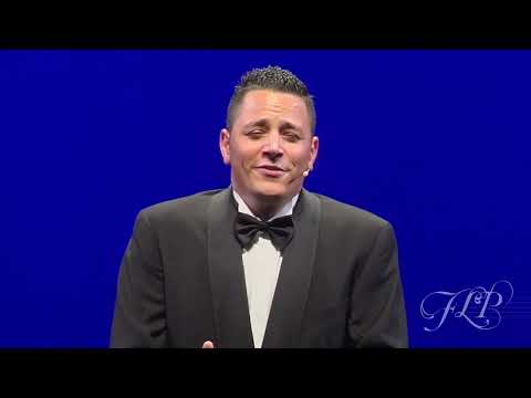 Una furtiva lagrima (L’elisir d’amore) - A. Scotto di Luzio, P.Andreoli “Vincerò” Modena 2013