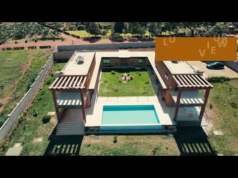 THE COURTYARD HOUSE NUMBER ONE