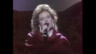Barbara Dickson - McCrimmon's Lament (Royal Albert Hall 1987)