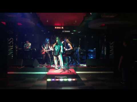 Powerslaves - Find Our Love Again ( Live In M One Cafe )