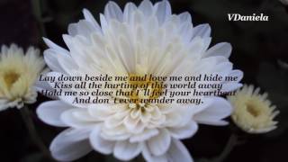 Kenny Rogers - Lay Down Beside Me